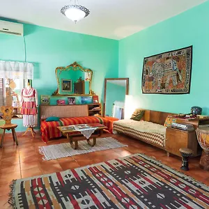 Mi Casa Es Tu Casa - Backpackers , Szkodra Albania
